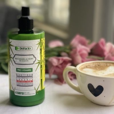حجم 300 میلی‌لیتر حاوی روغن ارگان برای تغذیه عمیق مو غنی شده با کراتین جهت ترمیم ساختار مو مناسب برای موهای رنگ شده و آسیب دیده فاقد سولفات و پارابن جذب سریع، بدون احساس چربی افزایش نرمی و درخشندگی موها محافظت از مو در برابر حرارت و آسیب‌های محیطی